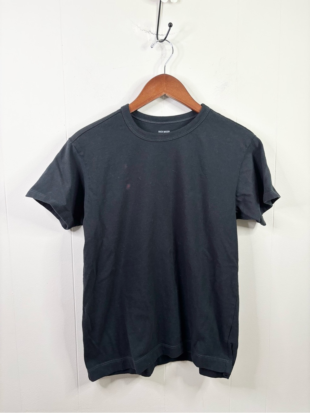 Buck Mason black toughknit crew neck tee shirt size SM men’s flaw